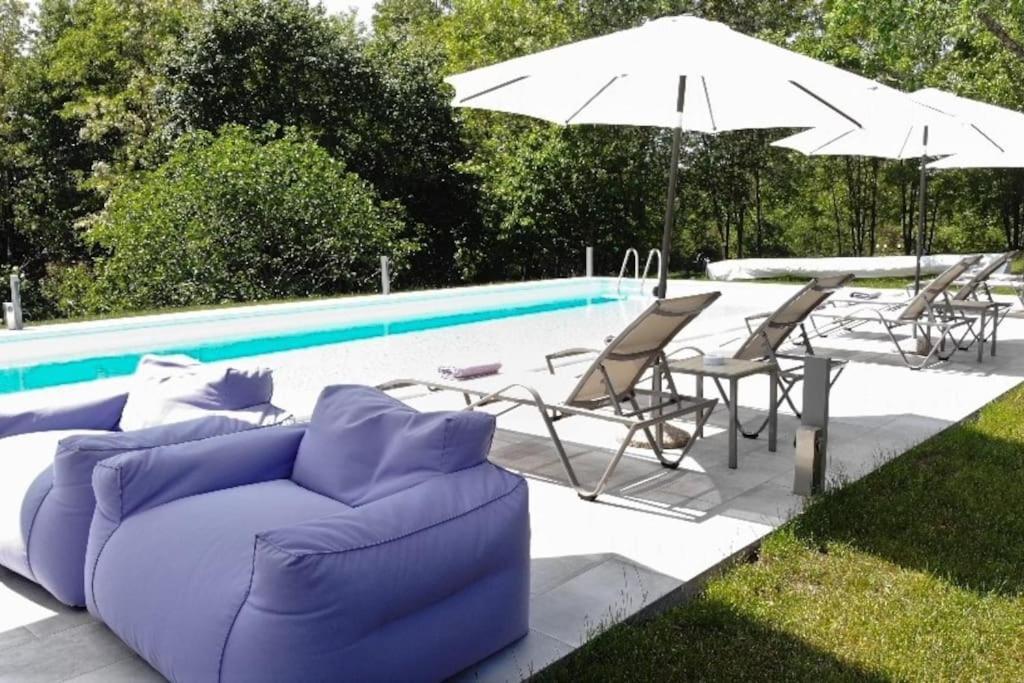 Luxury Villa Cetiri Hrasta Pićan Buitenkant foto
