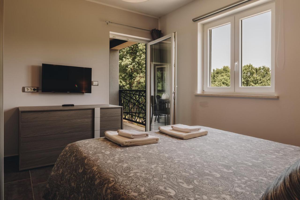 Luxury Villa Cetiri Hrasta Pićan Buitenkant foto