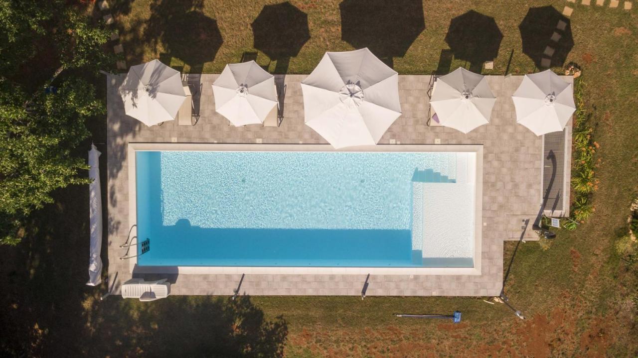Luxury Villa Cetiri Hrasta Pićan Buitenkant foto